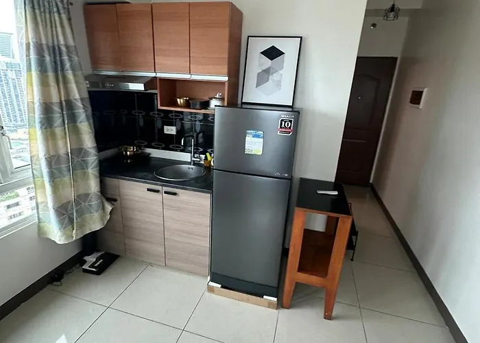 Next Abode Modern At Thebeaconmakatiroces Apartment