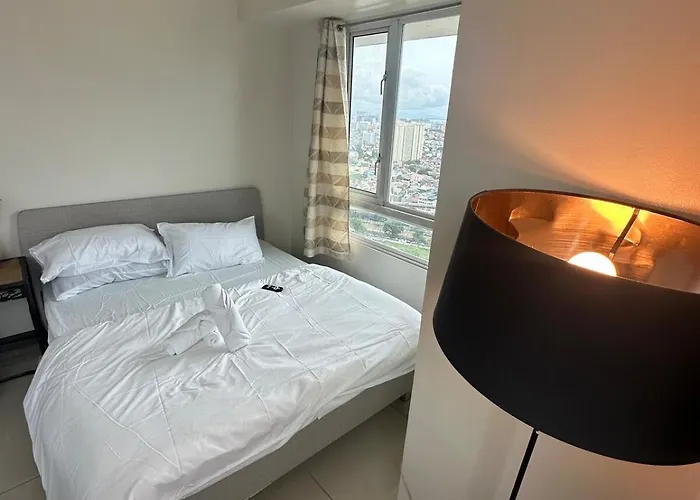 Next Abode Modern At Thebeaconmakatiroces Apartment